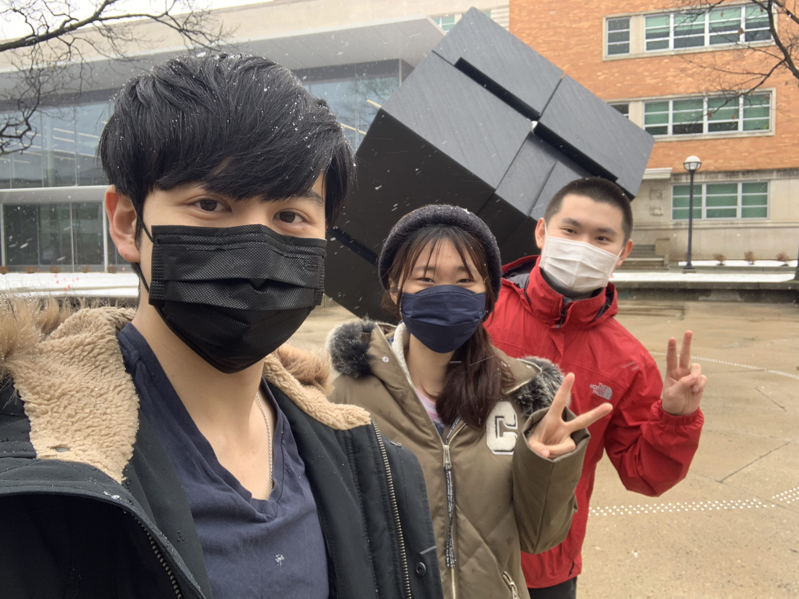 Yuxuan and friends in masks
